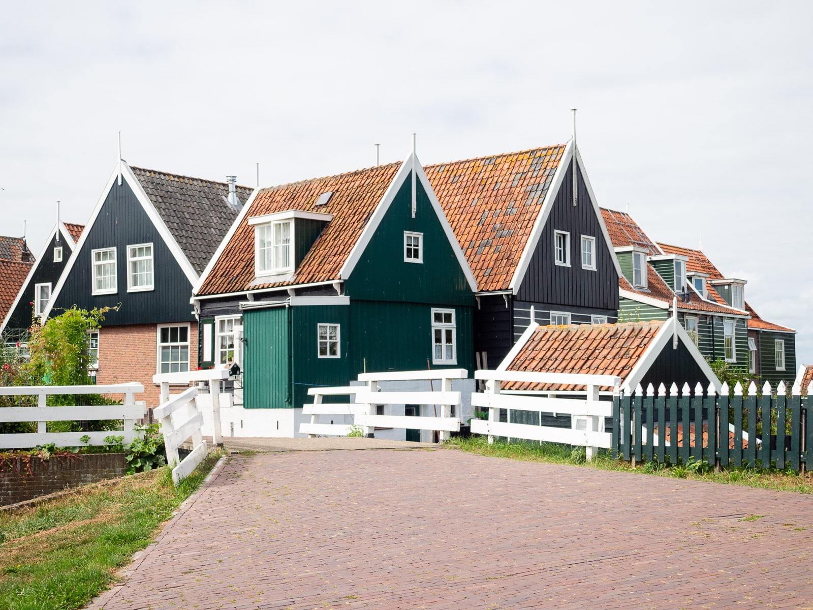 08/2025 - Marken